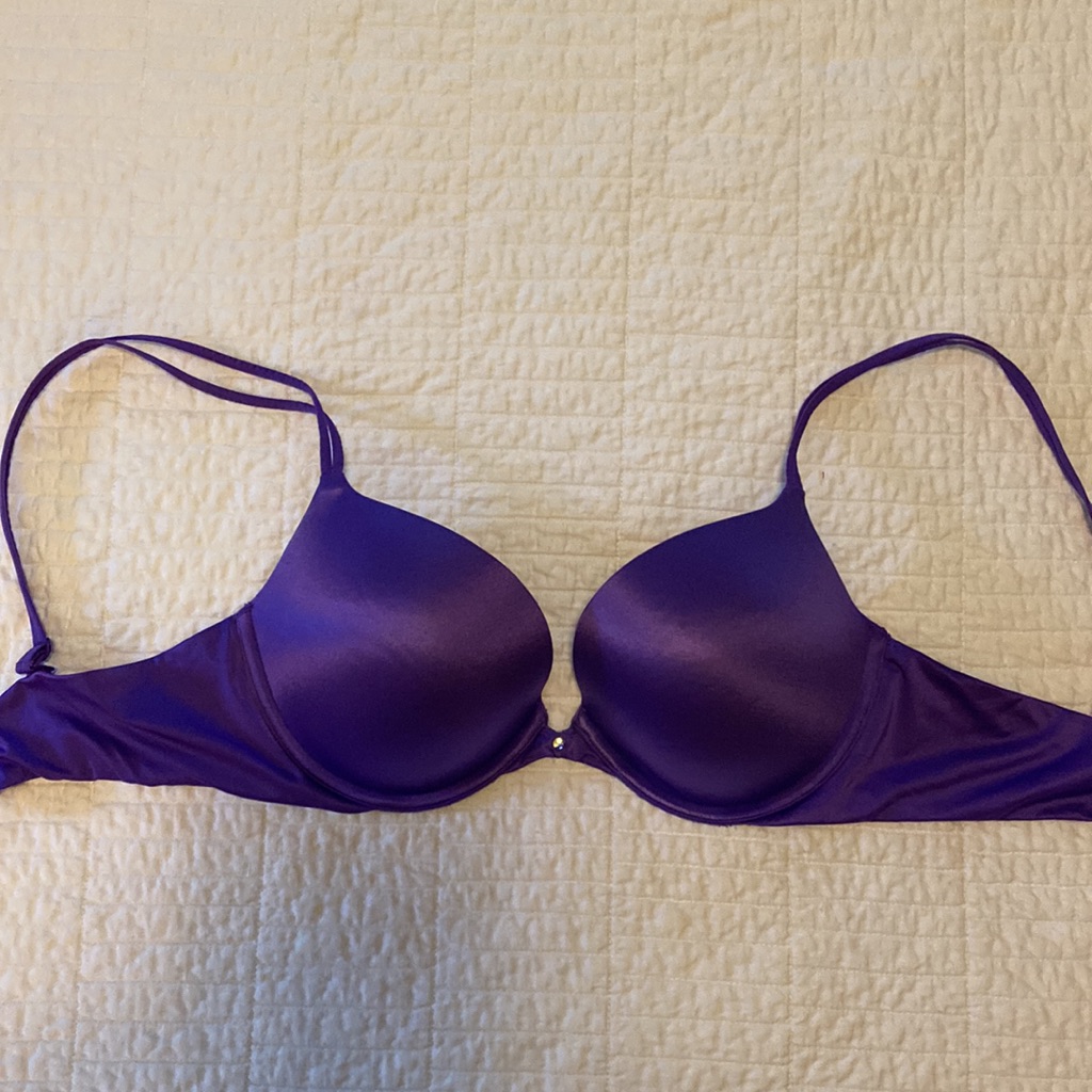 Vs. Very Sexy, Push-Up Bra.